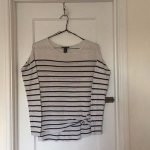 Striped H&M quarter sleeved shirt